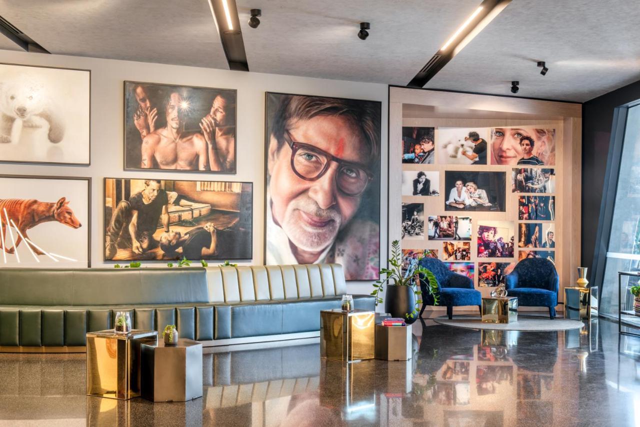 Crystalbrook Vincent Otel Brisbane Dış mekan fotoğraf The lobby of the Academy Museum of Motion Pictures